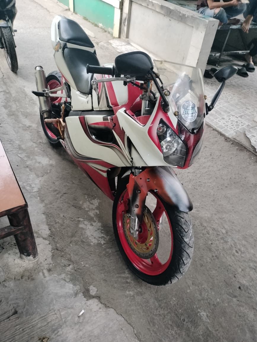 Honda CBR old antik